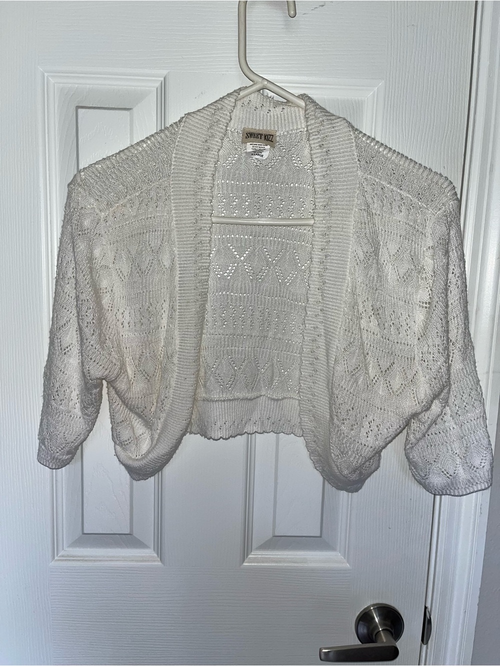 Sweet Kizz Ivory Open-Front Knit Shrug